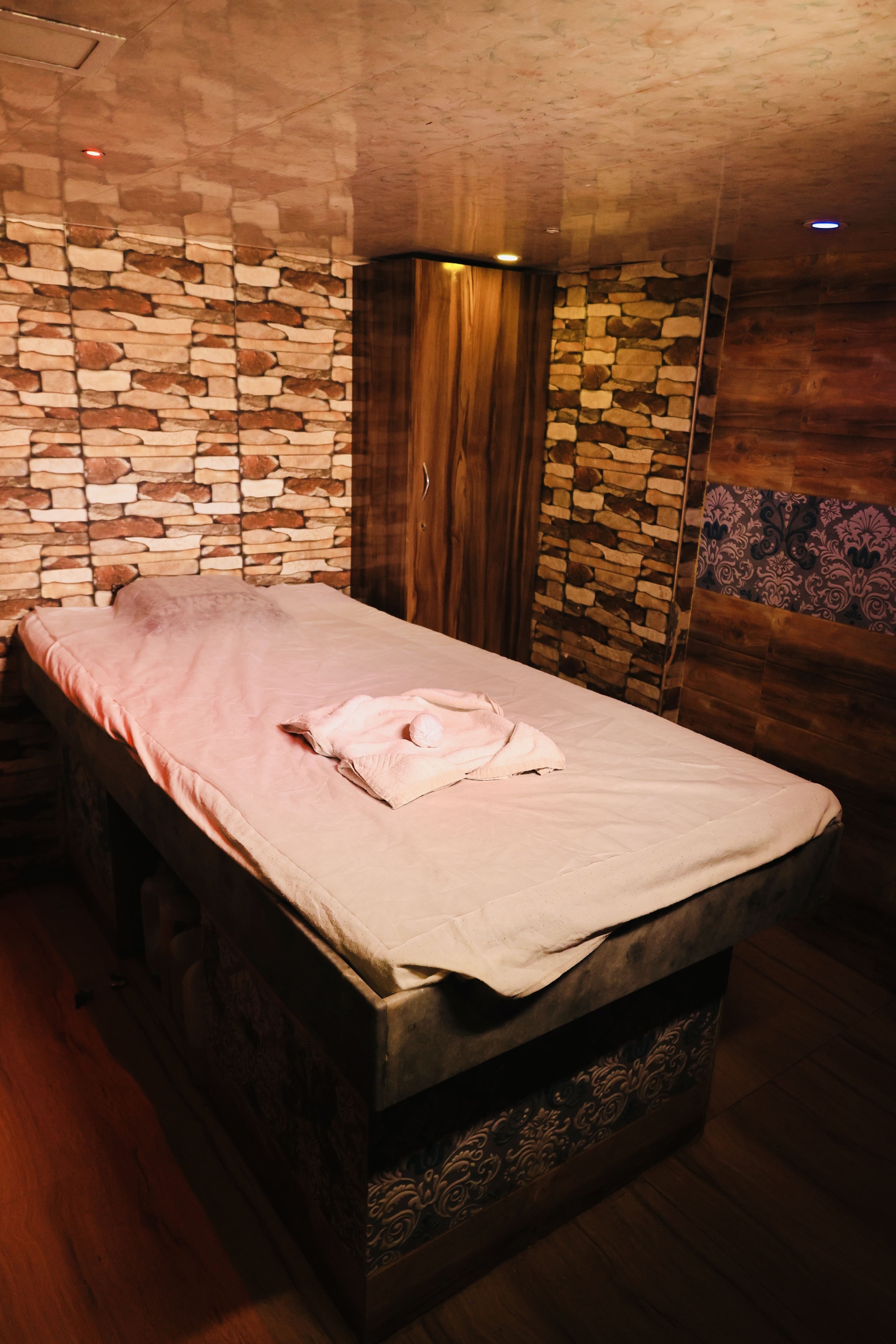 About Florence Spa Powai